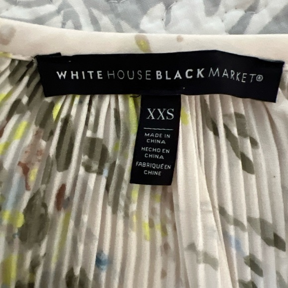 White House Black Market Pleated Tie Neck blouse size XXS - Picture 12 of 13